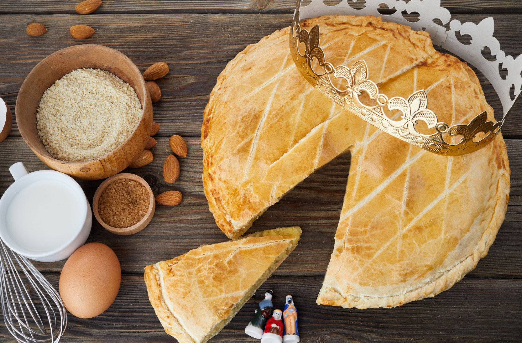 La traditionnelle galette des rois à la frangipane © Canva